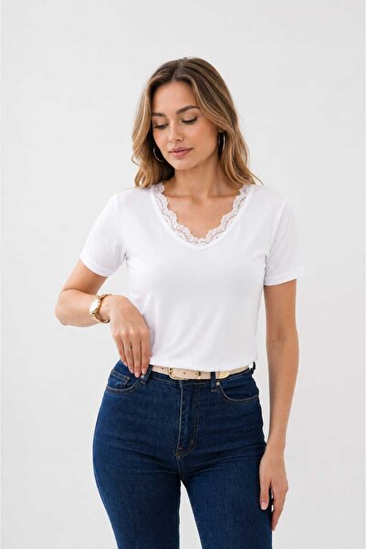Sashaa Collection Sashaa V-Neck Lace Viscose Body