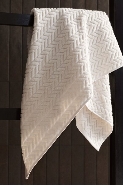 H&M Dokulu Banyo Havlusu
