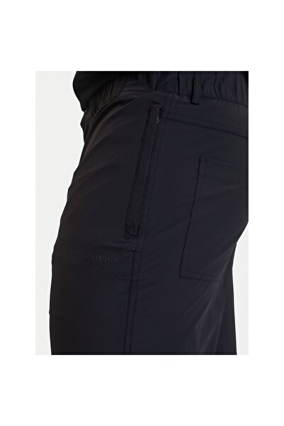 Guess Pantaloni bărbați din material textil Z6GB08W1996 Negru