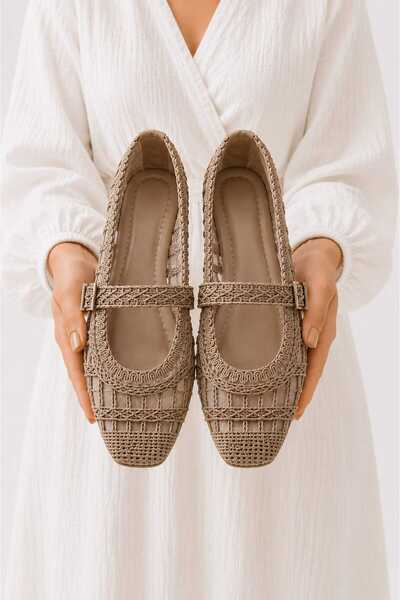 Slipcat Women's Breathable Tulle Detailed Buckle Stylish Daily Ballet Shoes