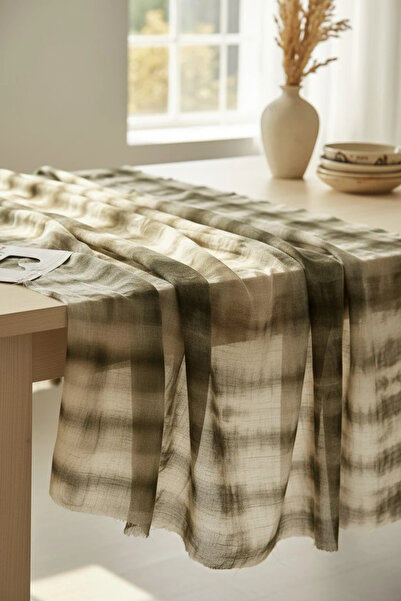 Akbaşlar 100% Rayon Crinkle Fine Woven Fabric |   1 Meter |   Length: 143cm