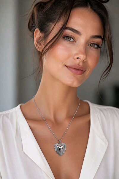 Monalisa Home Luxury Figured Adjustable Necklace