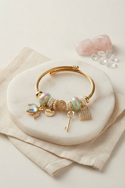 Generic Brand Green Heart Model Gold Color Charm Bracelet