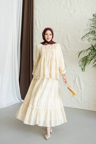 Nes Moda Kadın Önü Düğmeli Nevrül Detaylı Fisto Brode Tesettür Takım Elbise