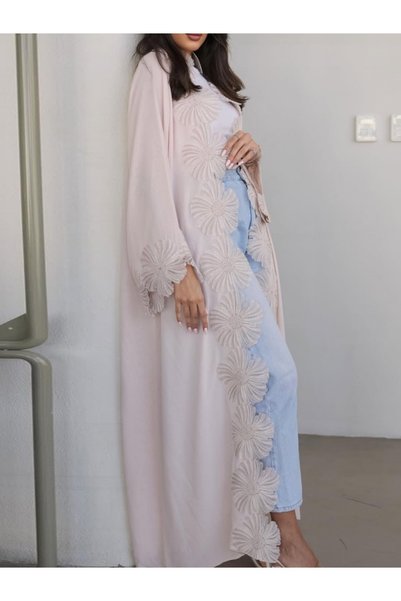 Classy She عباءة بتصميم ثلاثي الأبعاد على شكل زهرة (بدون حجاب)