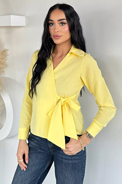 Aryena بلوزة نسائية صفراء بياقة مزدوجة وربطة عنق