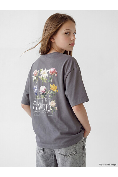 LC Waikiki Trendlucky Girl's T-Shirt with Oval Collar and San Francisco Print