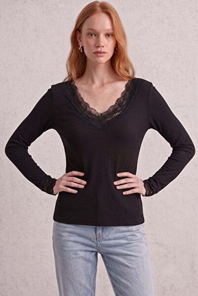 Shopping Shop Blouse with Lace Collar and Sleeves Black