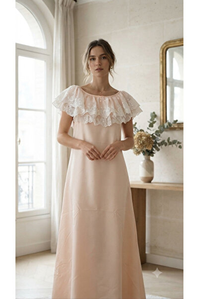 Maison Emarat Night Gown with Lace detailing