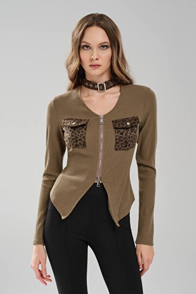 tw3 Women's knit leopard print blouse with pocket detail and long sleeves