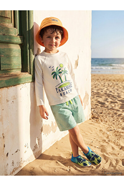 LC Waikiki طقم ملابس سباحة للأولاد مطبوع باللون الأبيض من LCW Kids