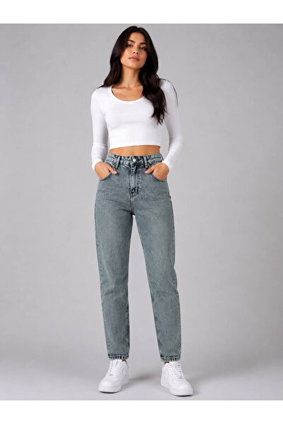 sports here بنطلون جينز مريح بخصر مرتفع من ماركة Mom Fit
