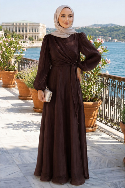 N.S NEVA STYLE Yandan Bağlamalı Kahverengi Tesettür Abiye Elbise 62191KH