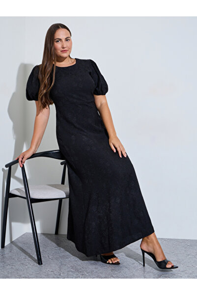 Styli Plus Size Black Puff Sleeves Textured A-Line Maxi Dress
