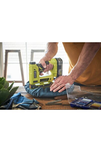 Ryobi Aparat de fixare tapiserie 6-14mm 18V + BATERIE 5,0 AH R18ST50-0