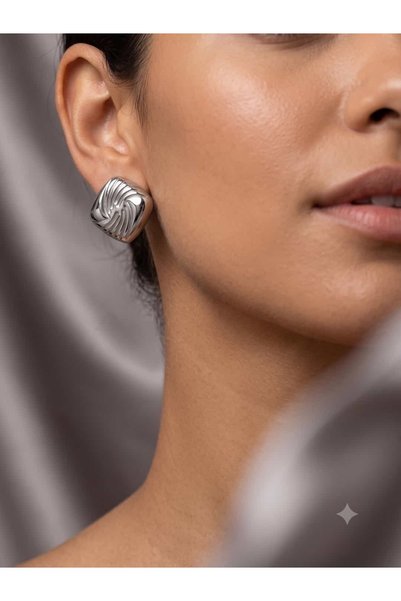 Çelik Modernist Swirl Square Shaped Silver Earrings