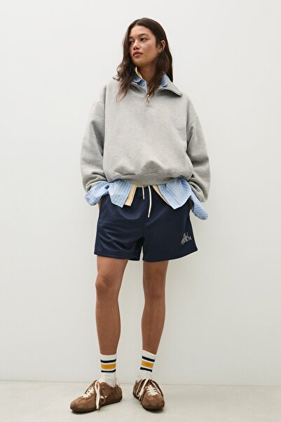 Bershka Dik yaka fermuarlı sweatshirt