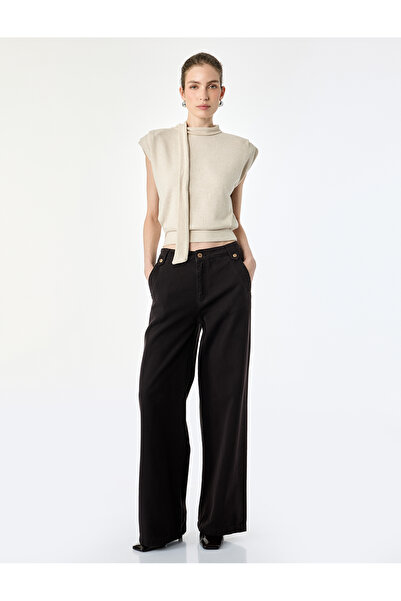 Koton Regular Fit High Neck Sleeveless Blouse with Scarf Detail on the Back