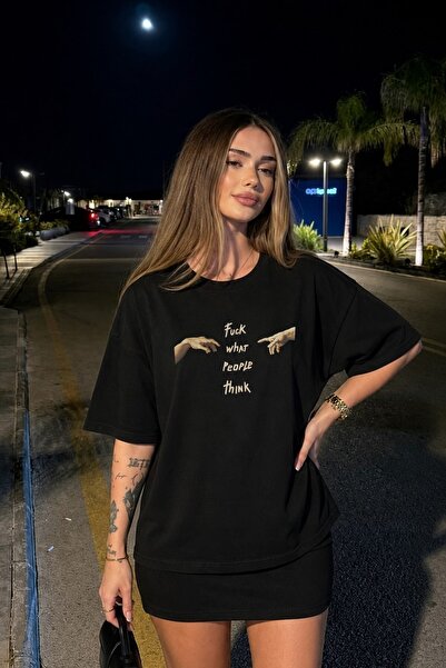 The Champ Clothing Дамска овърсайз тениска с принт  "People Think " в черно –...