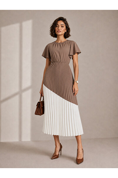 Styli Brown and White Color Block Pleated A-Line Maxi Dress