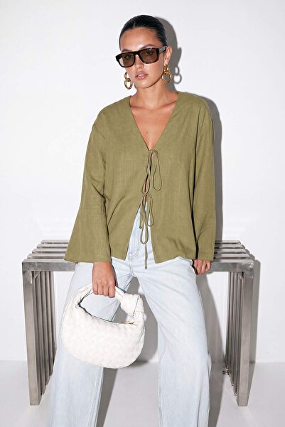 Drop by TrendyolMilla Kaki bluza sa V-izrezom, vezanjem spreda, standardne ve...