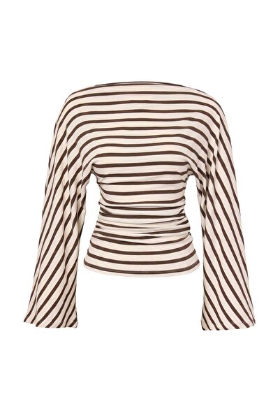 Trendyol Kollektion Mehrfarbig gestreifte, taillierte Bluse mit Fledermausärm...