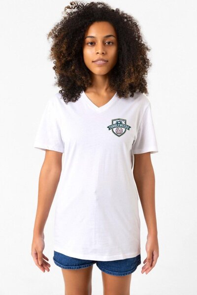 Tshirthane تيشيرت نسائي أبيض برقبة على شكل حرف V من Revel Legacy Tumbleweeds