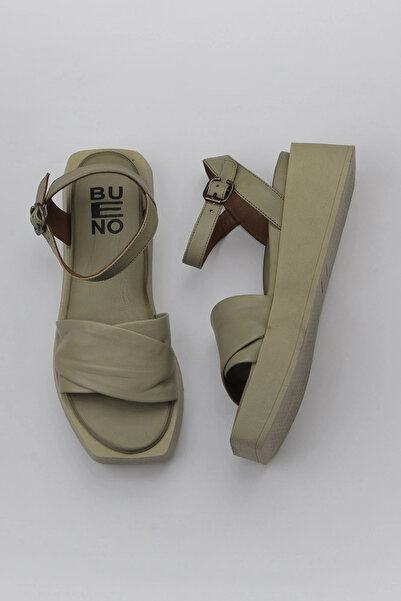 Bueno Shoes Sandale cu toc cu pană pentru femei din piele kaki 01wy5909