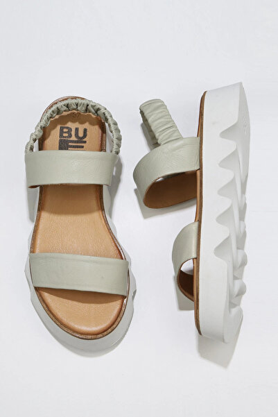 Bueno Shoes Sandale plate pentru femei din piele kaki 01ws8001