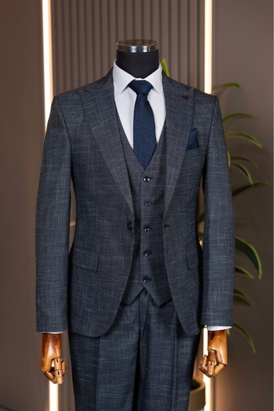 Vested Suit – Prefer SlimFit size 1 large.
