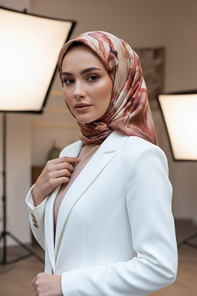 Vissona وشاح حريري 100% بنمط زهور مائية بلون الخردل - لون بني 90×90 سم شكل ال...