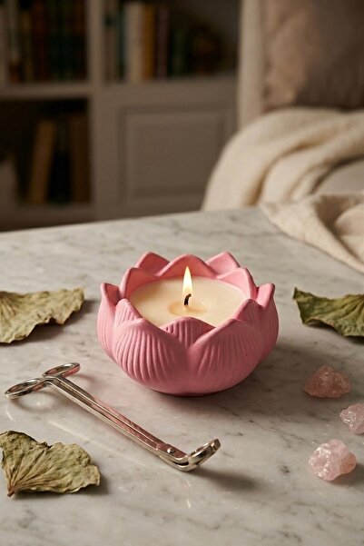 Lumiarte Vanilya Kokulu Çiçek ( Lotus ) Kase Mum 130 gr (Harç Döküm)