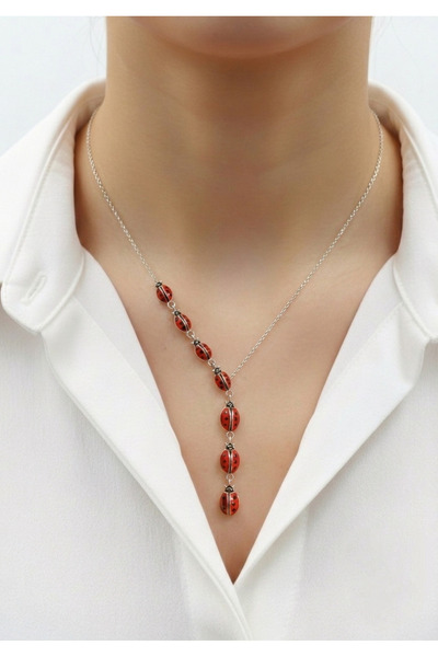 Moda Hilye www.modahilye.com 925 Ayar Gümüş Uğur Böceği Şans Kolyesi