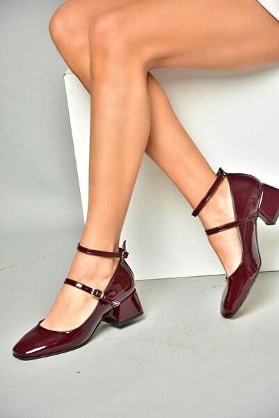 Fox Shoes R654037208 Burgundske lakirane kožne cipele sa debelom petom za žene