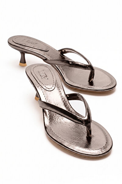 Women's Platinum Flip Flops Heels Stylish Casual Summer Comfort