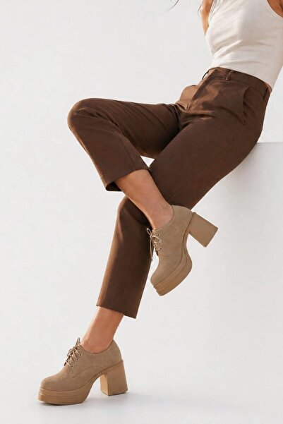 inizio Ten Suede Thick Heeled Shoes P9092