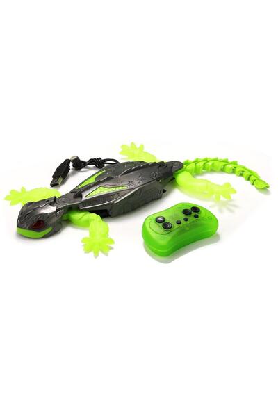 Choice C Wall Climbing RC Gecko Toy Electric remote control lizard wall climb...