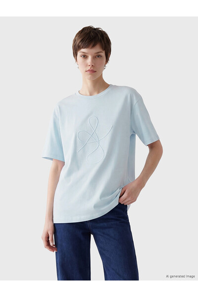 LC Waikiki Trendlucky Embroidered 100% Cotton Women's T-Shirt with a Difference