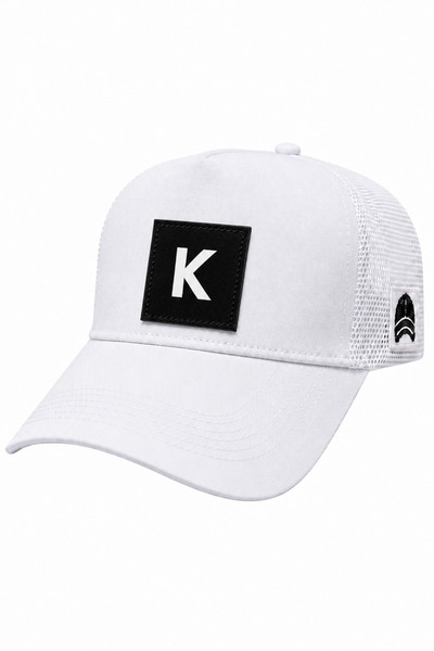 all hats قبعة بيسبول شبكية مزينة بحرف K