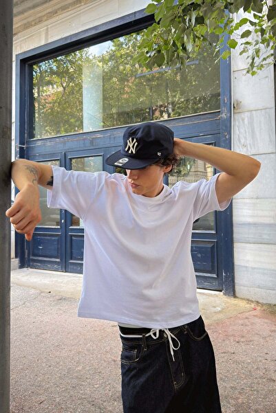 Flaw Wear تي شيرت بوكسي فيت أساسي بلون إكرو