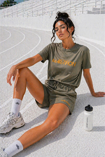 Rich Women's Cotton Sporty&Rich Marathon Short Sleeve Oversize T-Shirt and Sh...