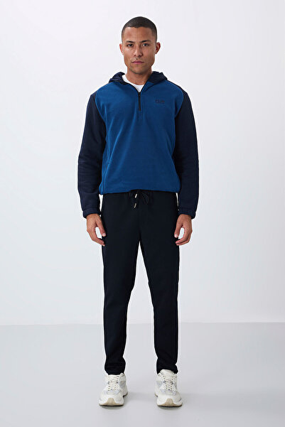 TOMMY LIFE Ανδρικό παντελόνι φόρμας Navy Blue Surface Textured Standard Fit -...