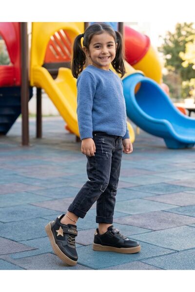 KANTEX Αθλητικά παπούτσια για κορίτσια με λεπτομέρειες από καουτσούκ και Velc...