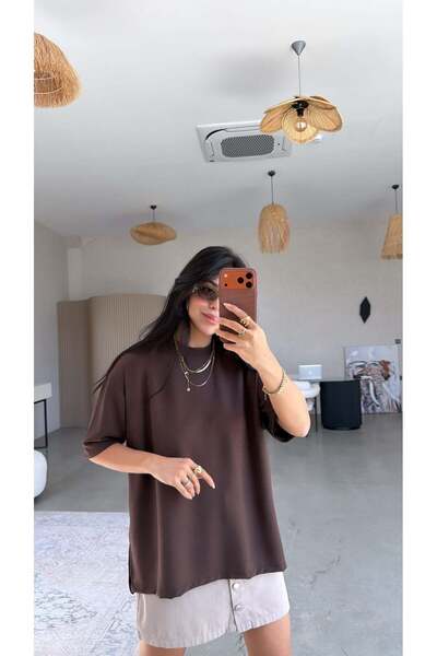 Buket Teke Tricou modal oversize maro cu mici tăieturi laterale