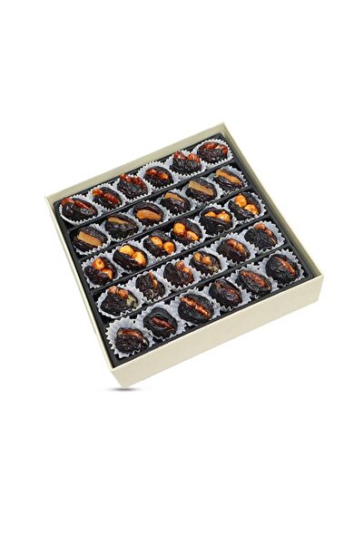OEMS Ajwa Dates with Nuts