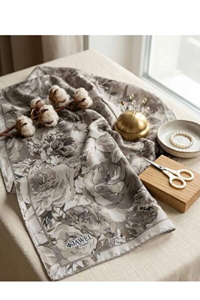 w white stars sports & wear Jawel Floral Motif Cotton Soft Shawl