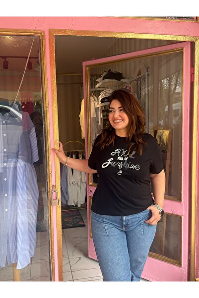 Store Büyük Beden Boncuk İşlemeli Tişört 48 Bedene Kadar