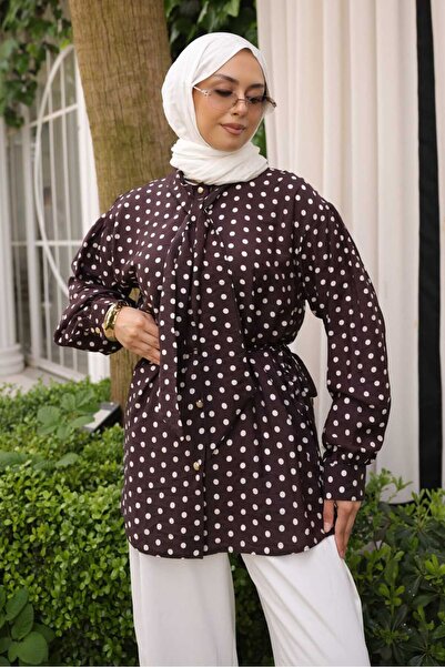 İmajButik قميص بولكا دوت بياقة بنية اللون وربطة عنق