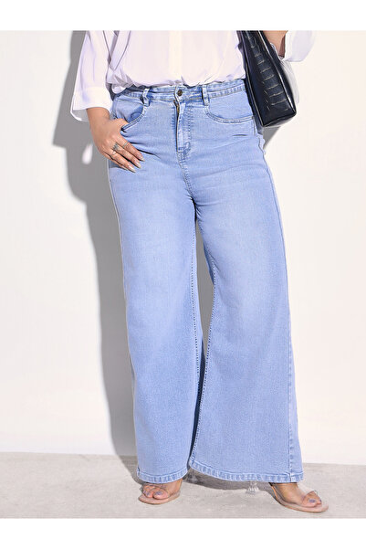 Sassafras By Styli Plus Size Light Blue Straight Leg Jeans
