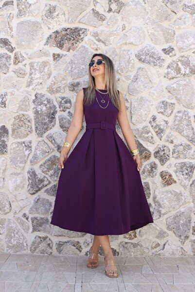 bytugcekaya Σκούρο μωβ φόρεμα με λαιμόκοψη halter και ζώνη, με φαρδιά γραμμή